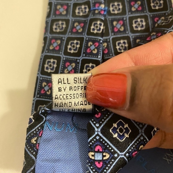 XMI Platinum 100% silk necktie - Picture 3 of 3